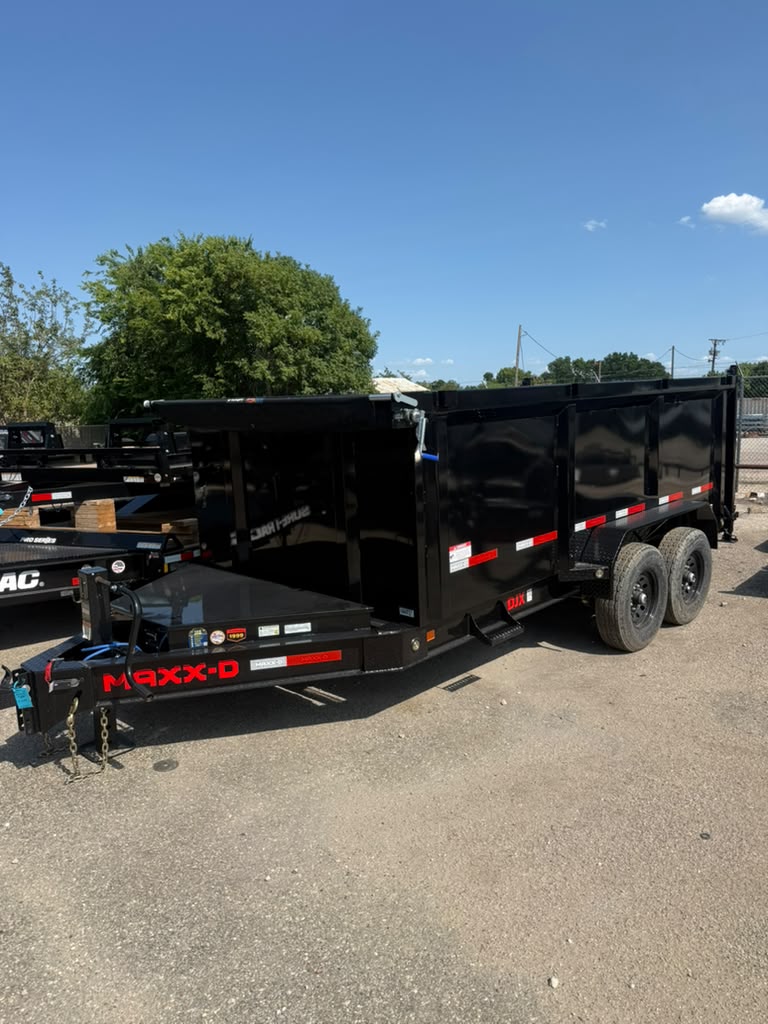Dump trailer rental Dallas - trailer on job site